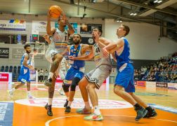 Jena Paderborn 23102021 00056